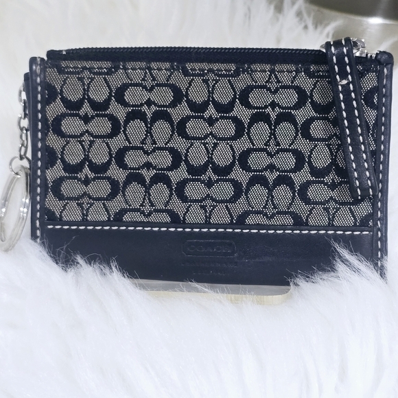 Coach key change purse - Picture 1 of 17